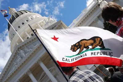 California Passes New Flavored Vape and Pouch Restrictions