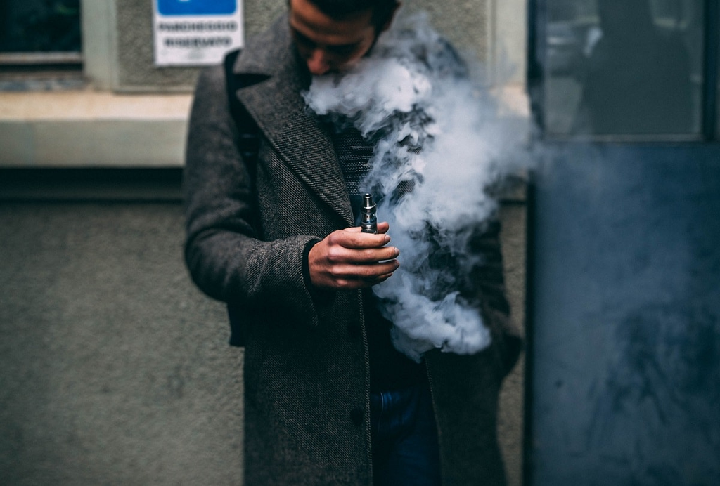 7 Tips on Choosing the Right Vaporizer for First-Time Buyers