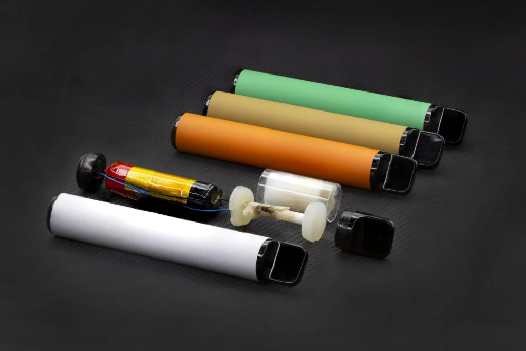 CAN I CHARGE A DISPOSABLE VAPE PEN?