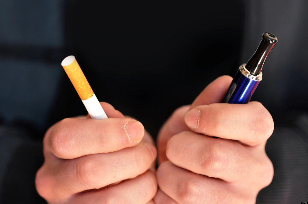 Difference between Analog Cigarettes vs. Electronic Cigarette