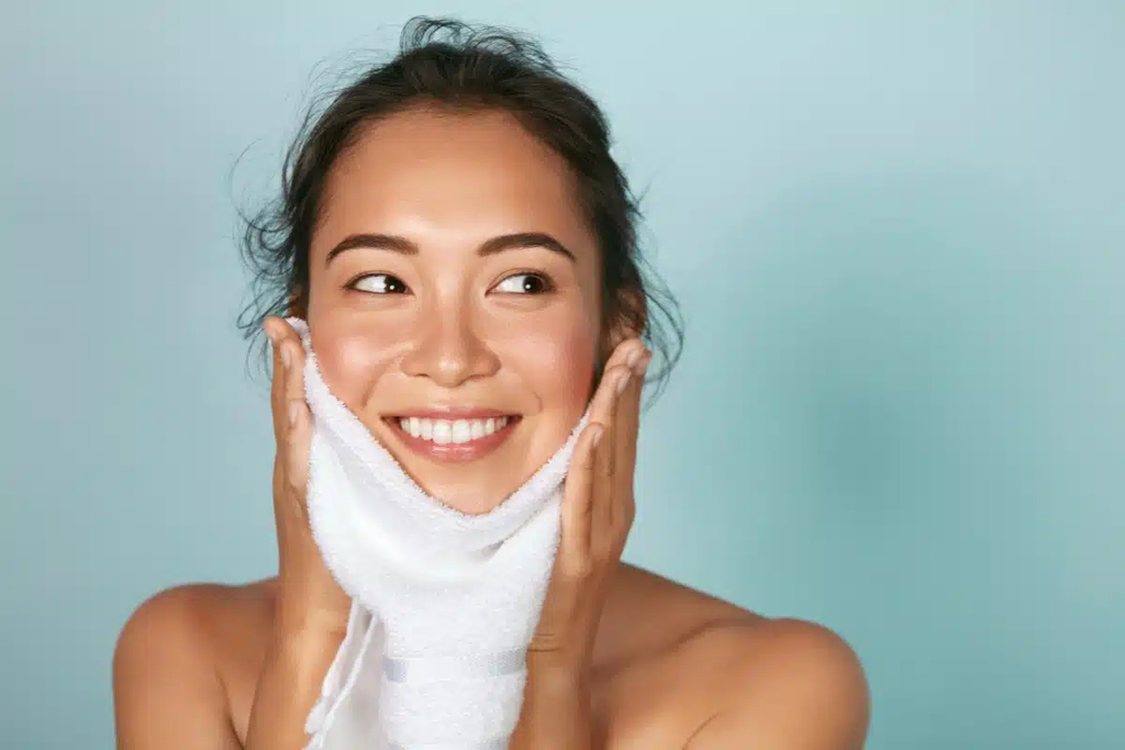 CAN VAPING CAUSE ACNE AND SKIN PROBLEMS? cometovape CAN VAPING CAUSE ACNE AND SKIN PROBLEMS? cometovape